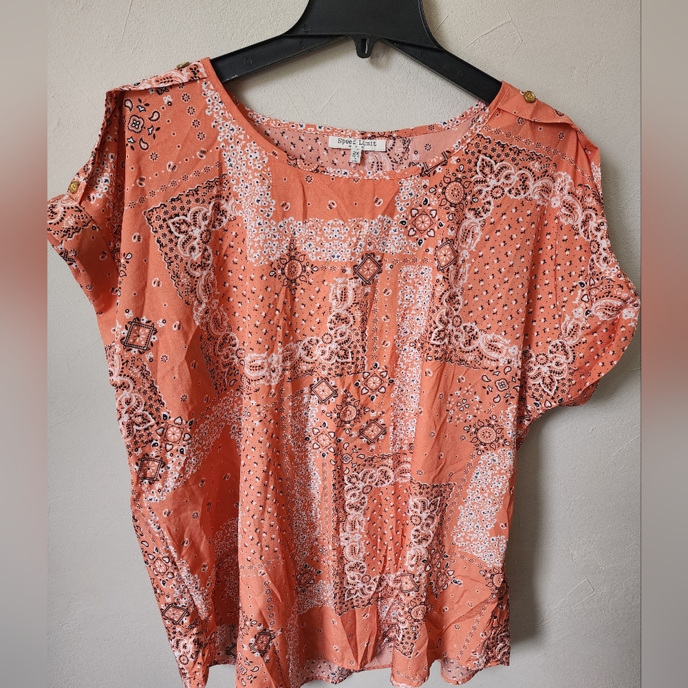 Speed Limit Coral Bandana-Print Short Sleeve Blouse Size 2x